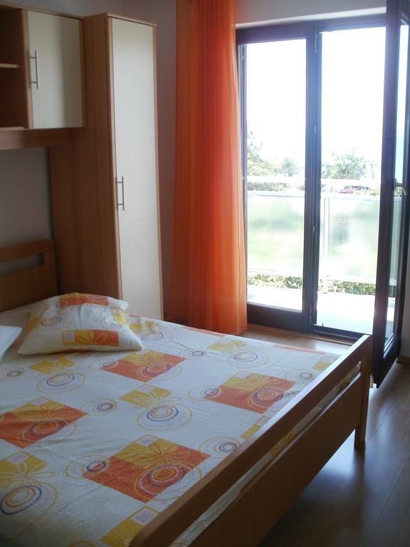 Beach Apartments Toni Podstrana Pokoj fotografie